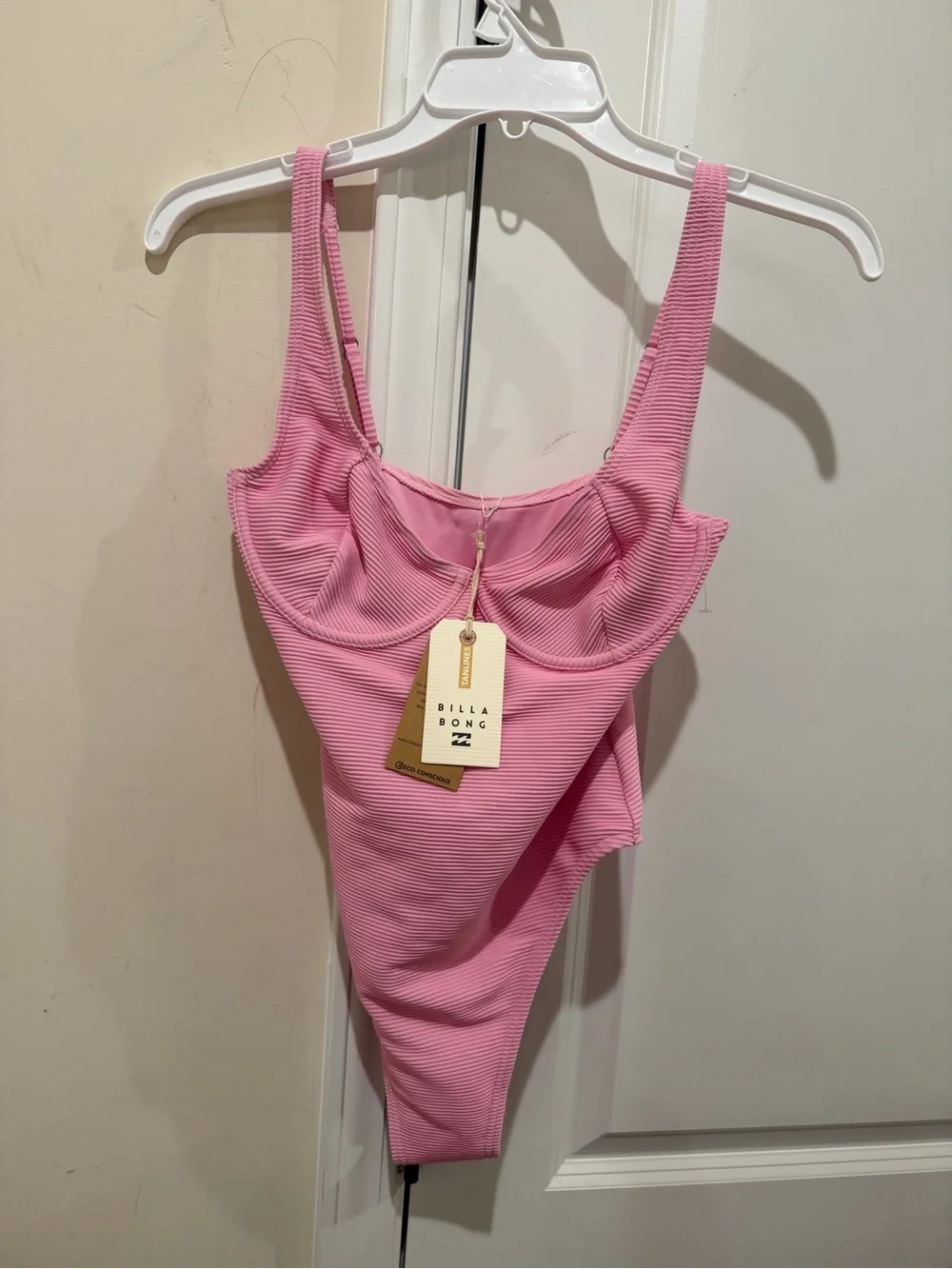Billabong Tanlines Emma Underwire One-Piece Swimsuit - Pink Dream -Size M/10 NWT - Picture 6 of 11